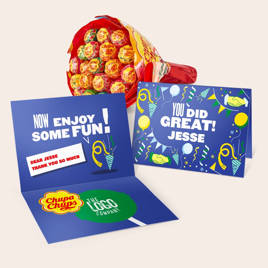 Buchet Chupa Chups cu felicitare personalizată Buchet de Chupa Chups cu felicitare personalizată, cu textul Now Enjoy Some Fun și o notă Dear Jesse Thank You So Much