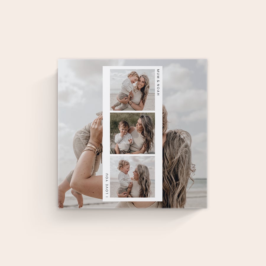 Foto en lienzo - Varios tamaños Lienzo con fotografía impresa de una madre y su hijo. Incluye texto personalizado: "Mum & Noah" y "I Love You".