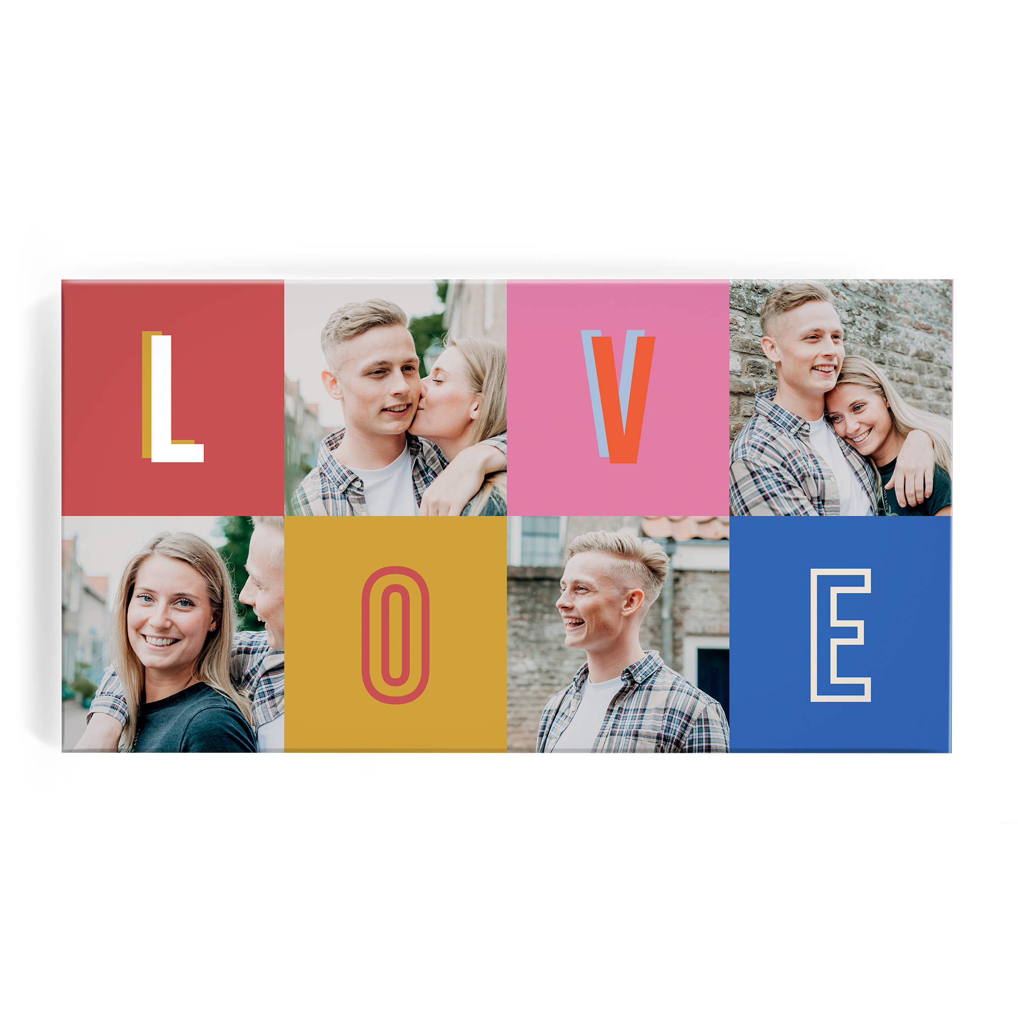 Personalizovaná škatuľka na čokoládu, s vytlačeným textom LOVE a 4 fotografiami páru.