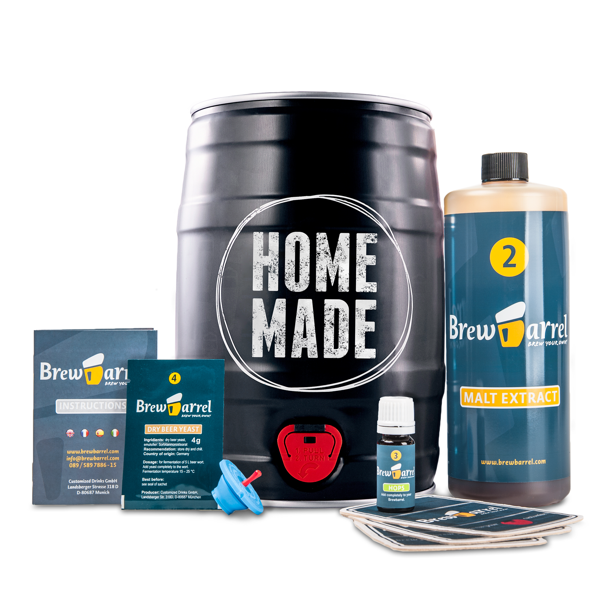 Súprava na varenie piva s nápisom HOME MADE, obsahujúca sud, fľašu s extraktom a chmeľom.