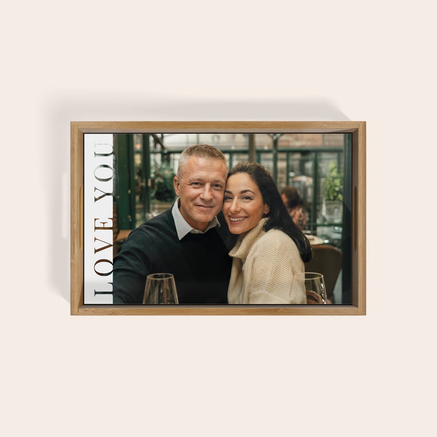 Vassoio portafoto personalizzato - Rettangolo - Beige - 23,5 x 37 cm Vassoio portafoto personalizzato - Rettangolo - Beige - 23,5 x 37 cm stampato con foto di coppia e testo Love You