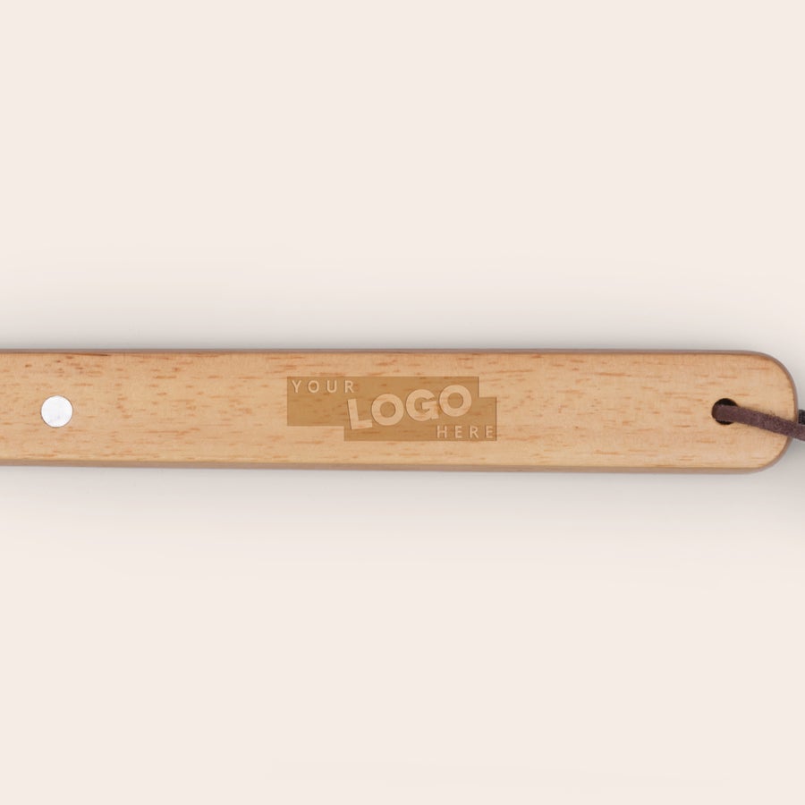Utensilios de barbacoa personalizados Horquilla de madera para barbacoa personalizada, grabada con "YOUR LOGO HERE" y detalles para sorprender a un fanático de la barbacoa con su propia horquilla de madera personalizada con nombre.