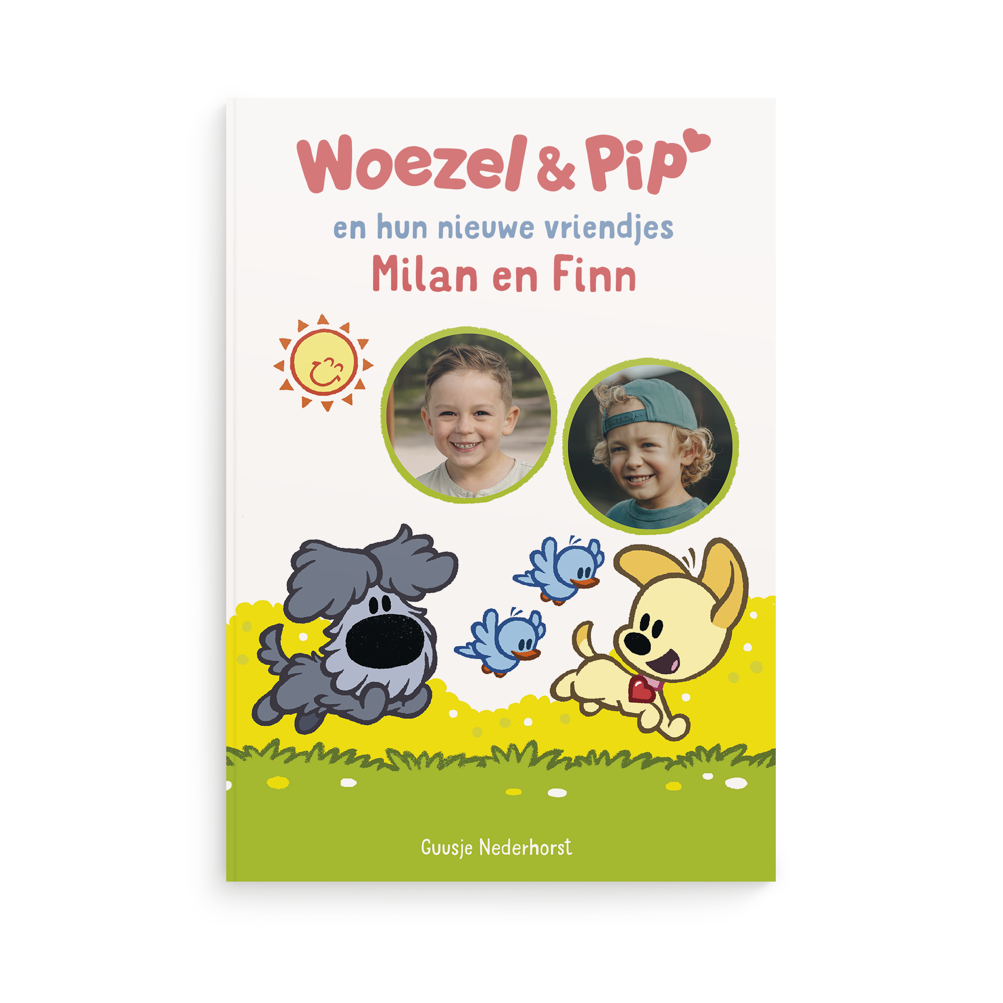 XL softcover Boek met naam en foto van Woezel & Pip Vriendjes met Milan en Finn, gepersonaliseerd met twee kinderfoto's.