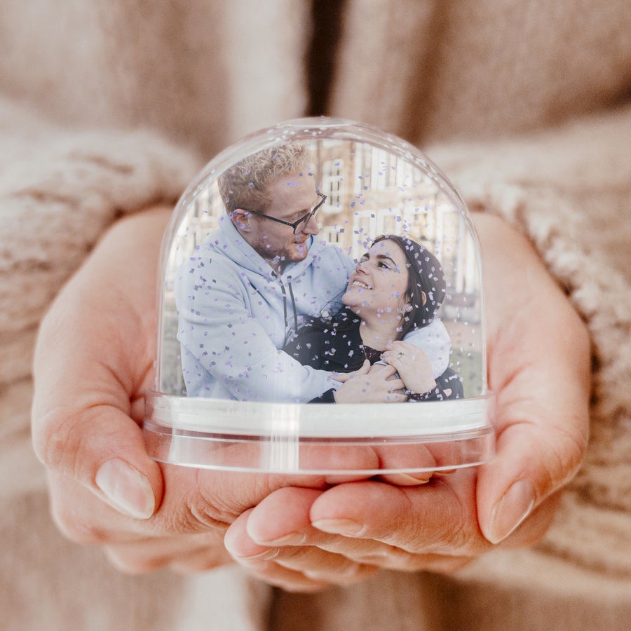 Personalised snow globe YourSurprise