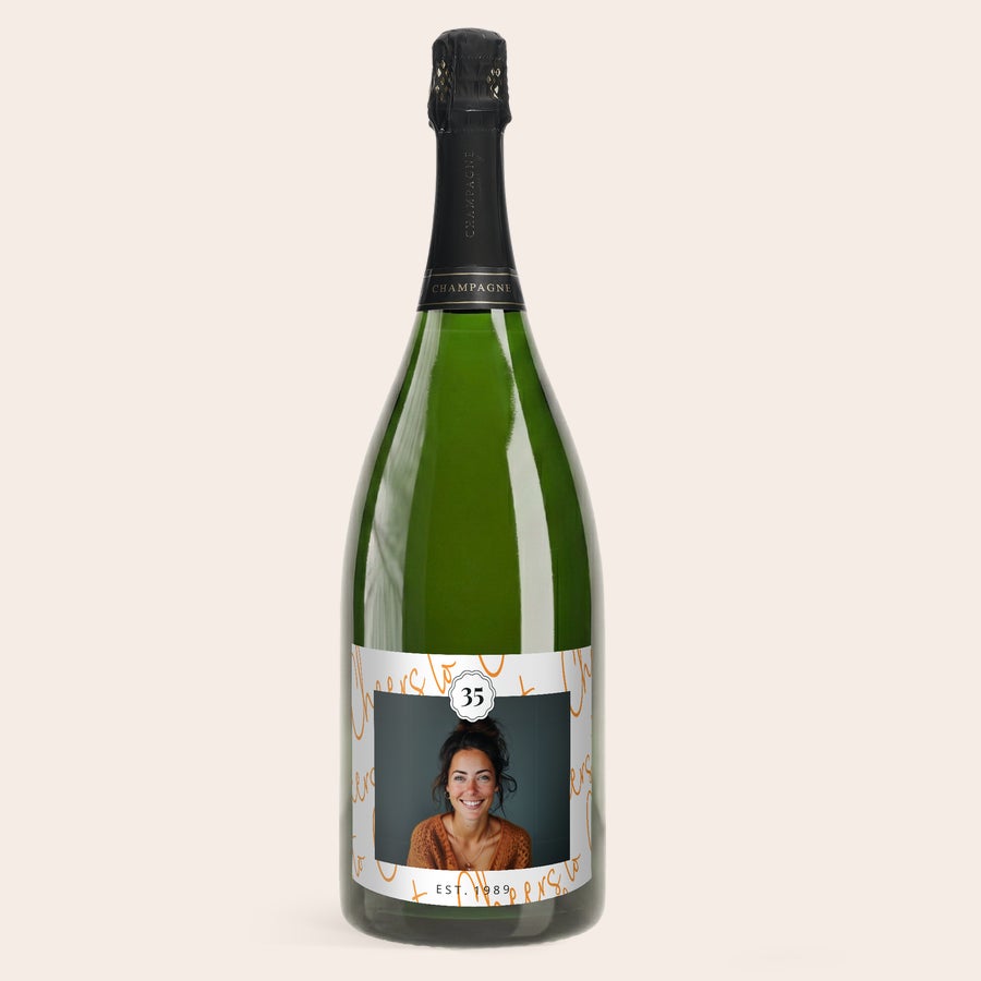 Personlig XL champagneflaska René Schloesser Champagne med tryckt etikett - René Schloesser (1500ml) med personligt foto, siffran 35 och EST. 1989.