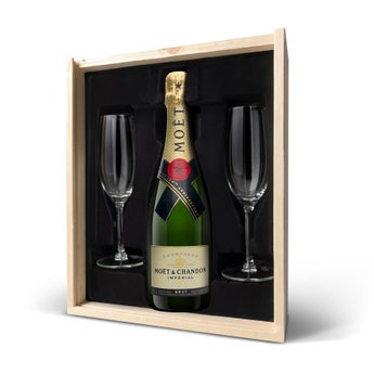 Coffret de 6 Mini Bouteilles de Champagne Moët & Chandon avec flûtes
