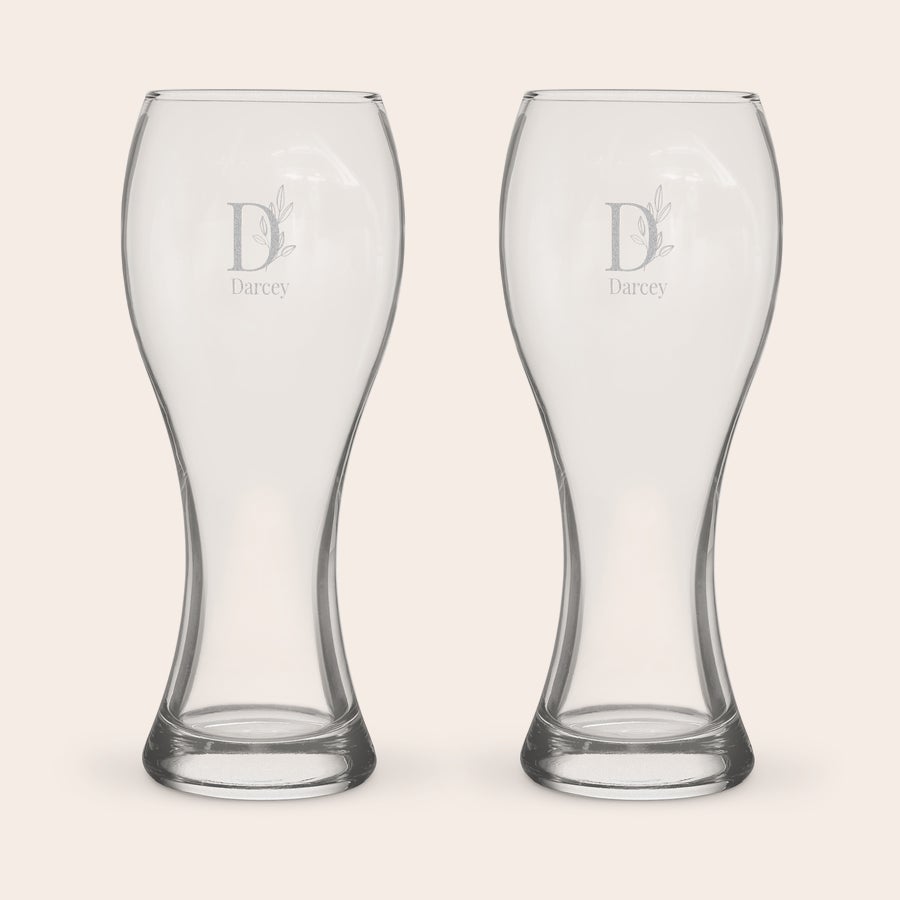 Bicchiere da Birra Weiss Set di due bicchieri da birra personalizzati, incisi con iniziale D e nome Darcy. Gusta la tua birra preferita in un bicchiere che ti rappresenti