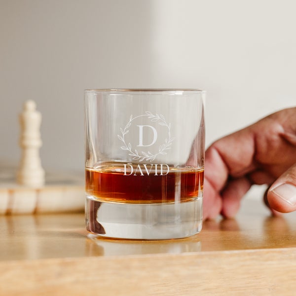 Whiskyglas med gravyr