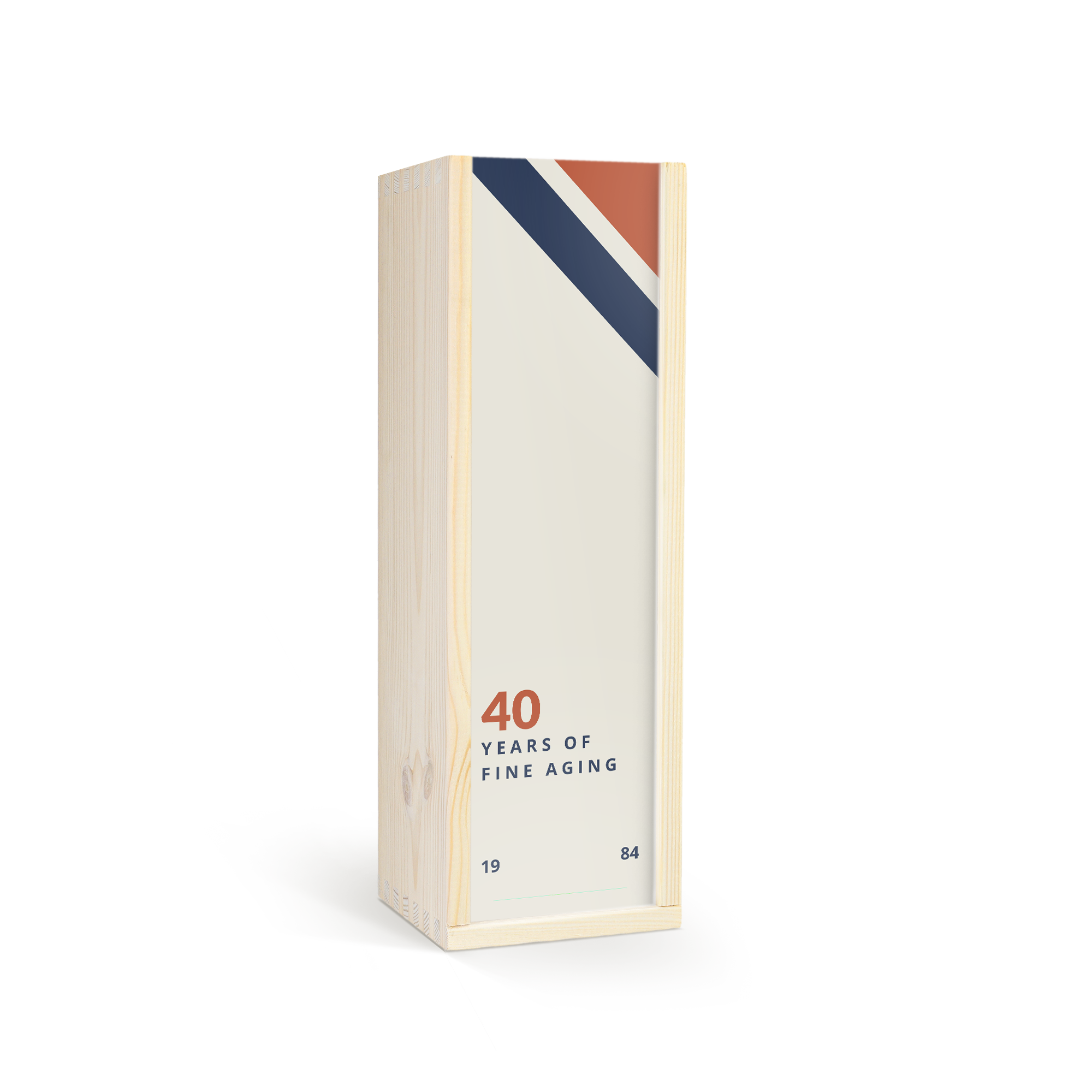 Personalized whisky gift box with "40 Years of Fine Aging" custom printed on the wooden lid. Surprise your loved ones with this custom box.