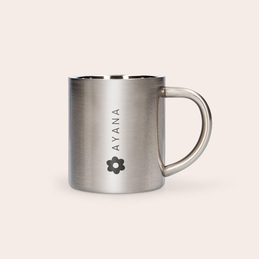 Tazza Personalizzata - Acciaio  Tazza d'acciaio personalizzata con nome AYANA e fiore stampati, un regalo unico