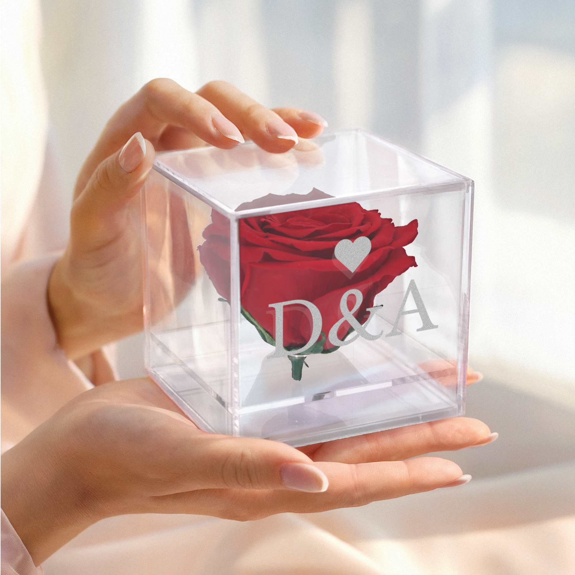 Evig rose i graveret plexiglas-etui