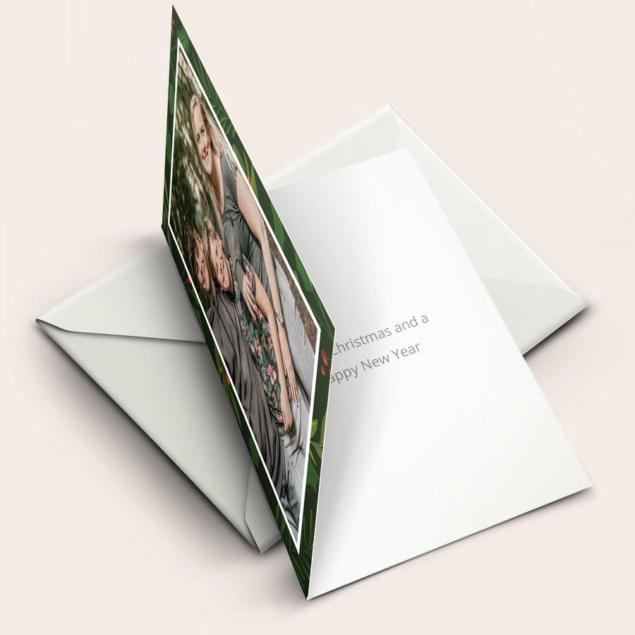 Tarjeta de Navidad Tarjeta de felicitación personalizada con foto impresa de una familia, lista para regalar en Navidad.