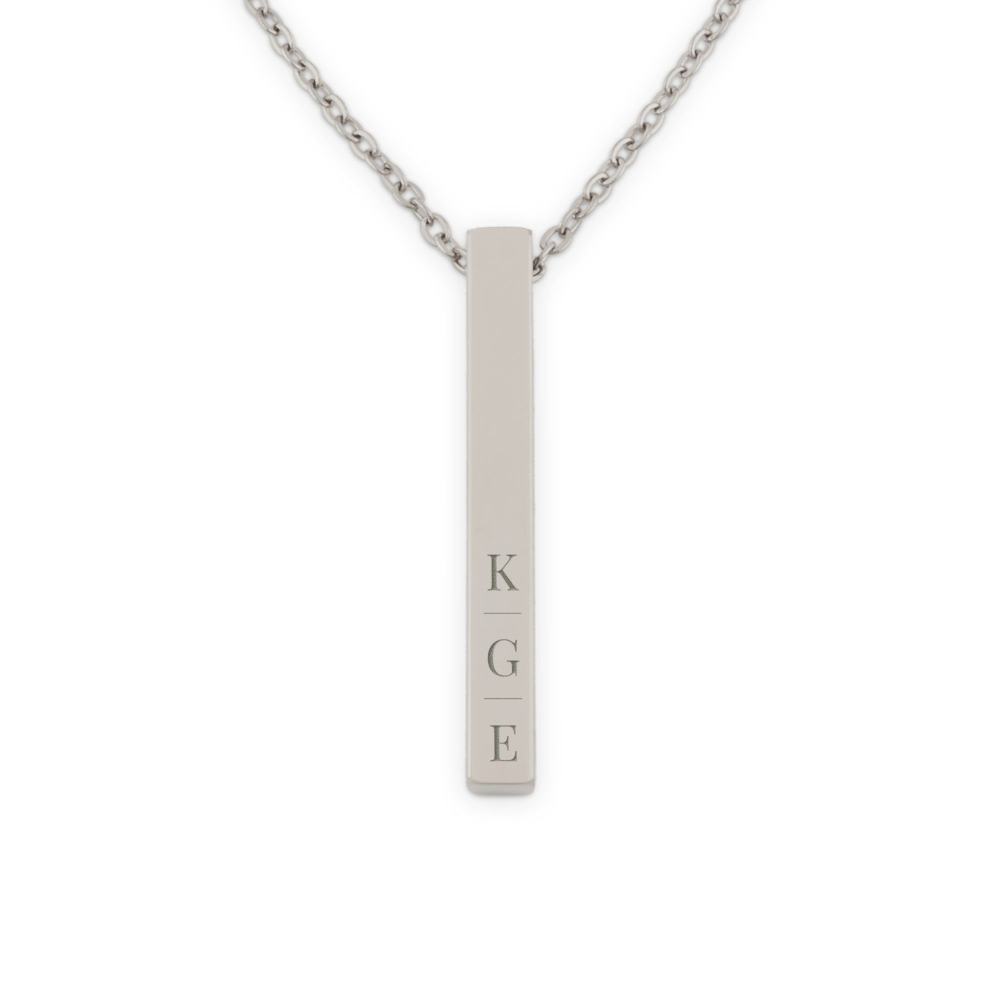 Colar de barra prateado personalizado com iniciais K, G, E gravadas para surpreender.