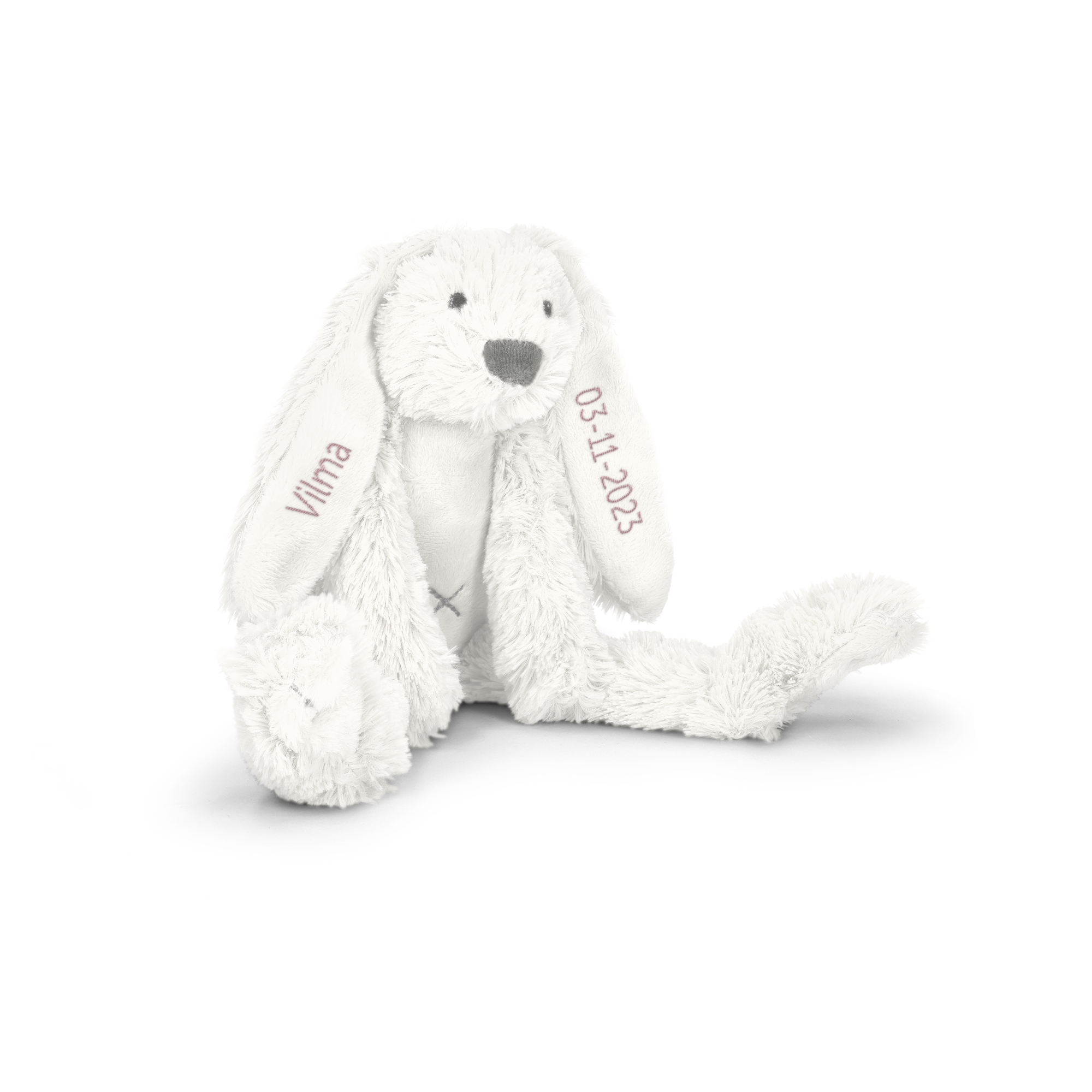 Hvid kanin bamse med navn Vilma og dato 03-11-2023 broderet på ørene