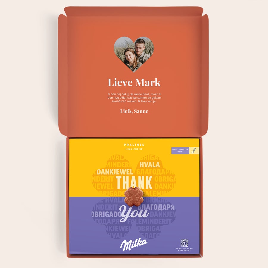 Milka Pralines Love Milka giftbox met foto en tekst “Lieve Mark” geprint, met bloemvormige pralines.