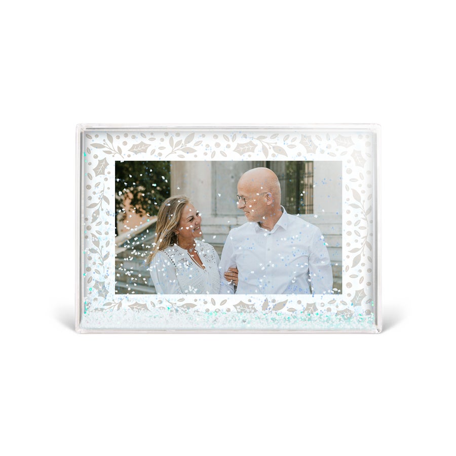 Snow Globe Picture Frame | YourSurprise