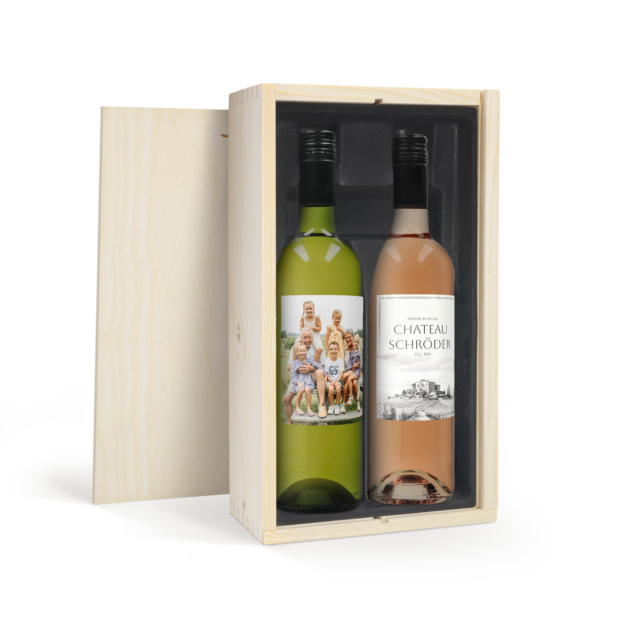 Wein Geschenkset Belvy mit eigenem Etikett in Holzkiste, bedruckt mit Familienfoto und Logo Chateau Schröder