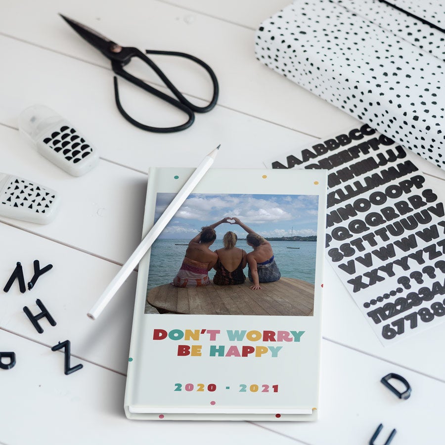 Personaliseret skolekalender 2020/2021– Hardcover