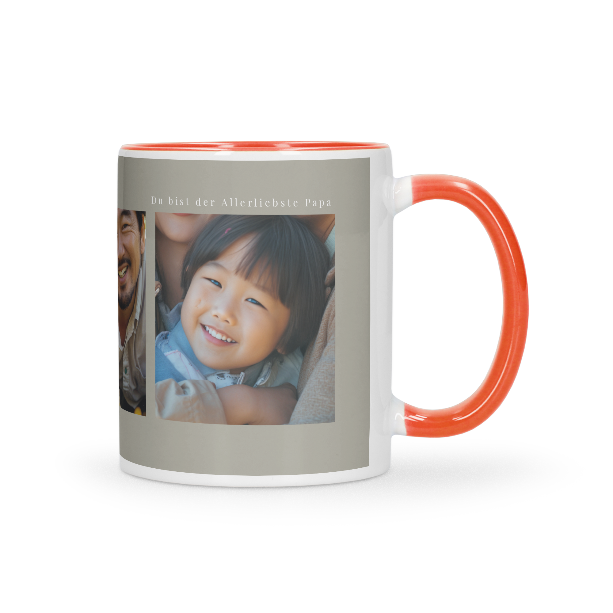 Eine weiße Tasse mit orangefarbenem Henkel und Innenseite, mit einem Foto bedruckt, das einen Mann und ein Kind zeigt. Darüber steht "Du bist der Allerliebste Papa".