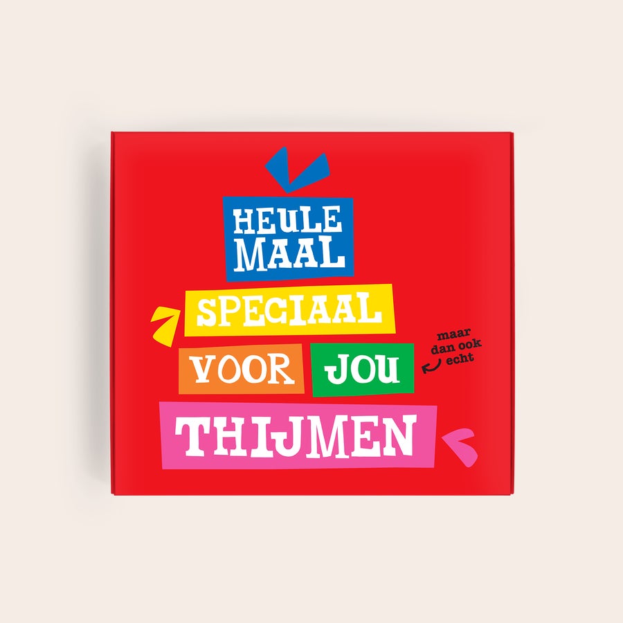 Tony's Chocolonely personaliseren Rode Tony's Chocolonely melk giftbox bedrukt met Helemaal Speciaal Voor Jou Thijmen voor een persoonlijke tintje