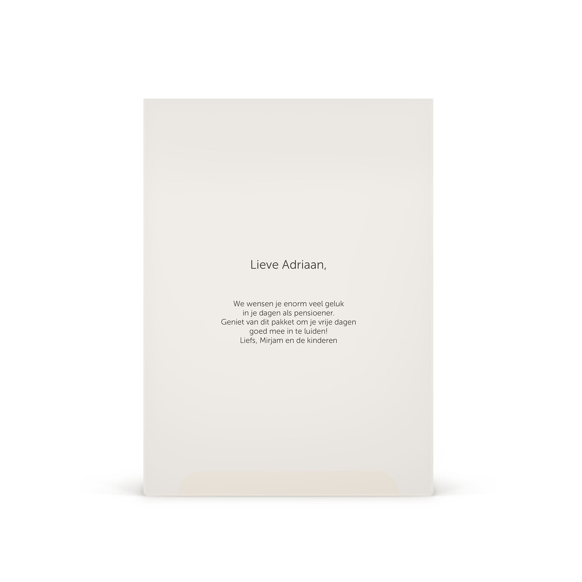 Gepersonaliseerde wellness giftbox voor mannen met een afgedrukte persoonlijke boodschap "Lieve Adriaan" en groeten van Mirjam en de kinderen