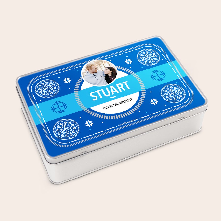 Presentburk med Oreos Blå presentburk i Oreo-stil med choklad, tryckt med personligt foto och namnet Stuart