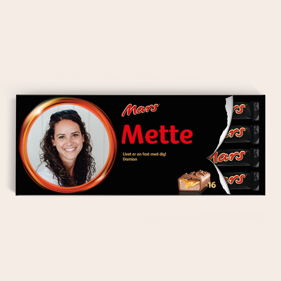 Mega Mars Chokolade med navn og billede Personlig Mega Mars chokolade med trykt foto, navnet Mette og teksten Livet er en fest med dig! Damian