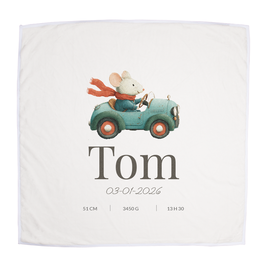 Couverture bébé personnalisée blanche avec illustration de souris, prénom Tom et date de naissance brodés