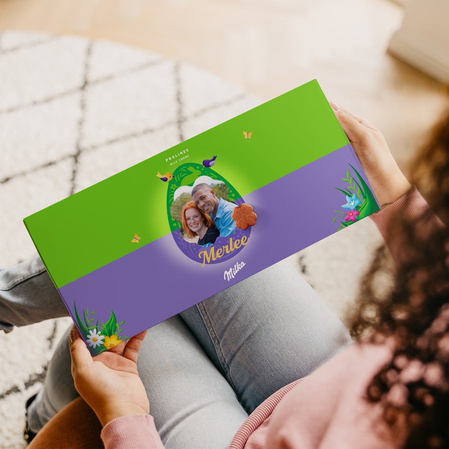 Milka Pralines Påske Sig det med Milka chokolade gaveæske med personligt billede, navnet Merlee og blomster print