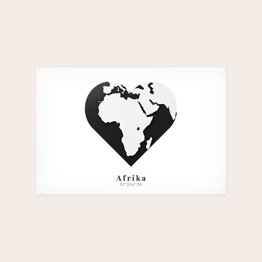 Poster Poster personalizzato con mappa dell'Africa in bianco e nero all'interno di un cuore con testo Afrika stampato