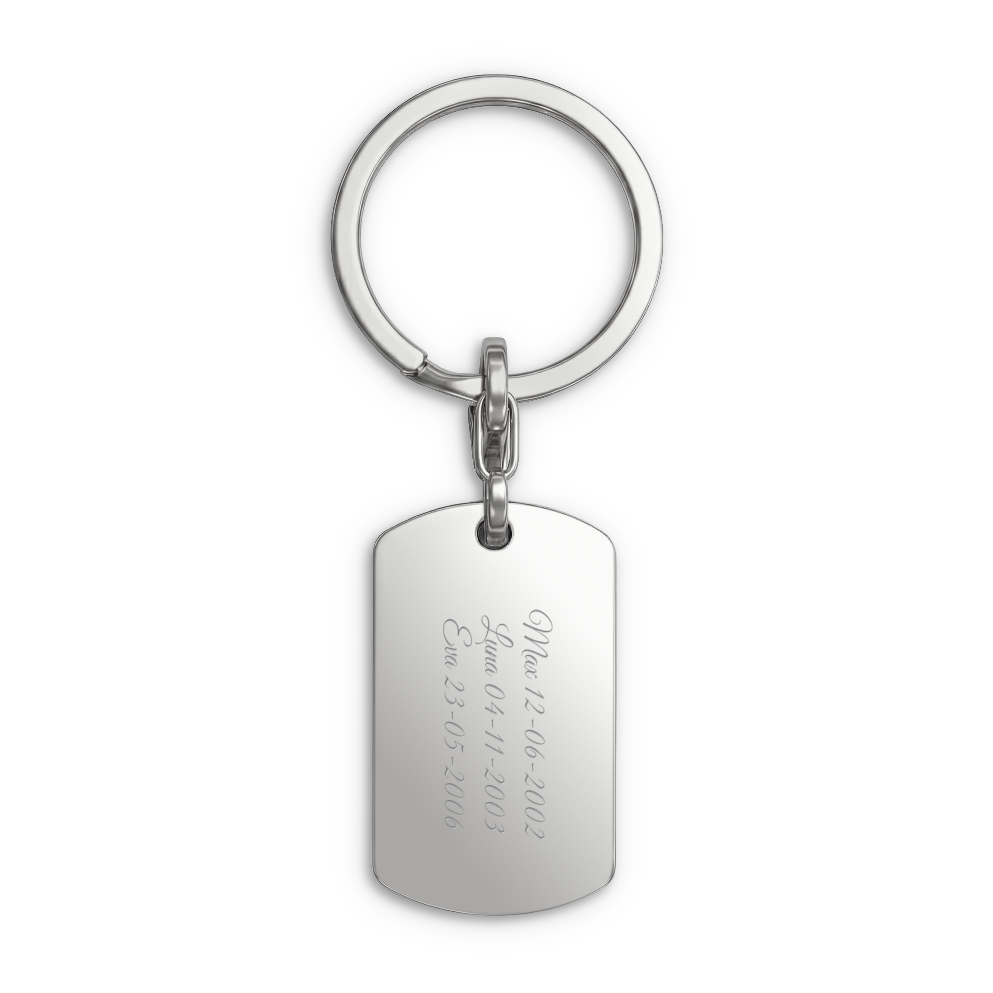Zilverkleurige sleutelhanger graveren - dog tag - met de gegraveerde namen Max, Luna en Eva en datums.