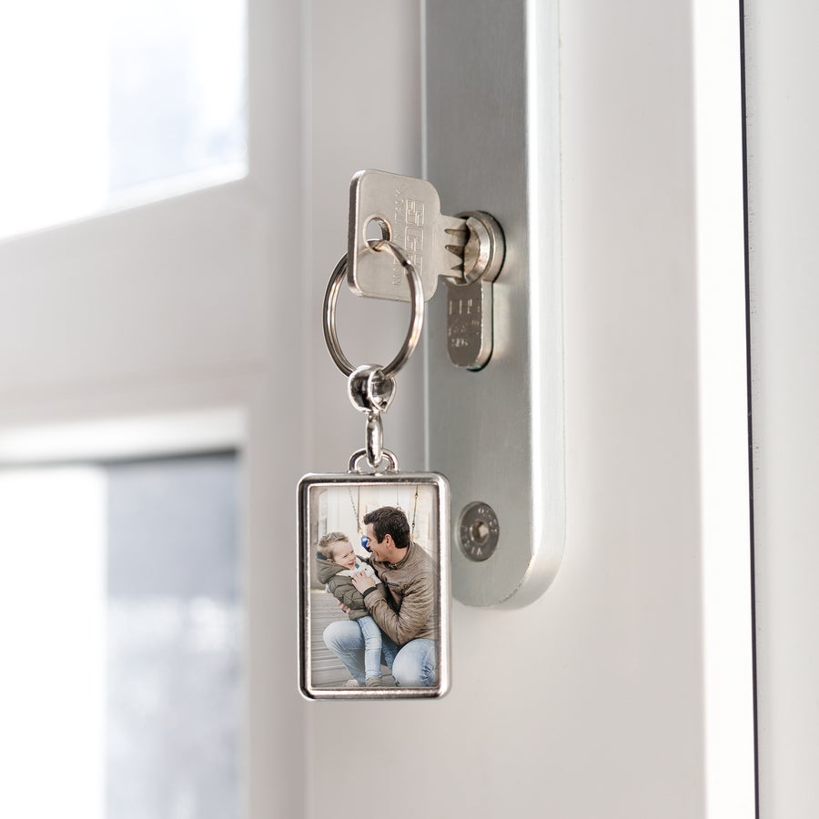 Llavero del Día de Padre Llavero personalizado con foto de un padre y su hijo, ideal como regalo del Día del Padre.