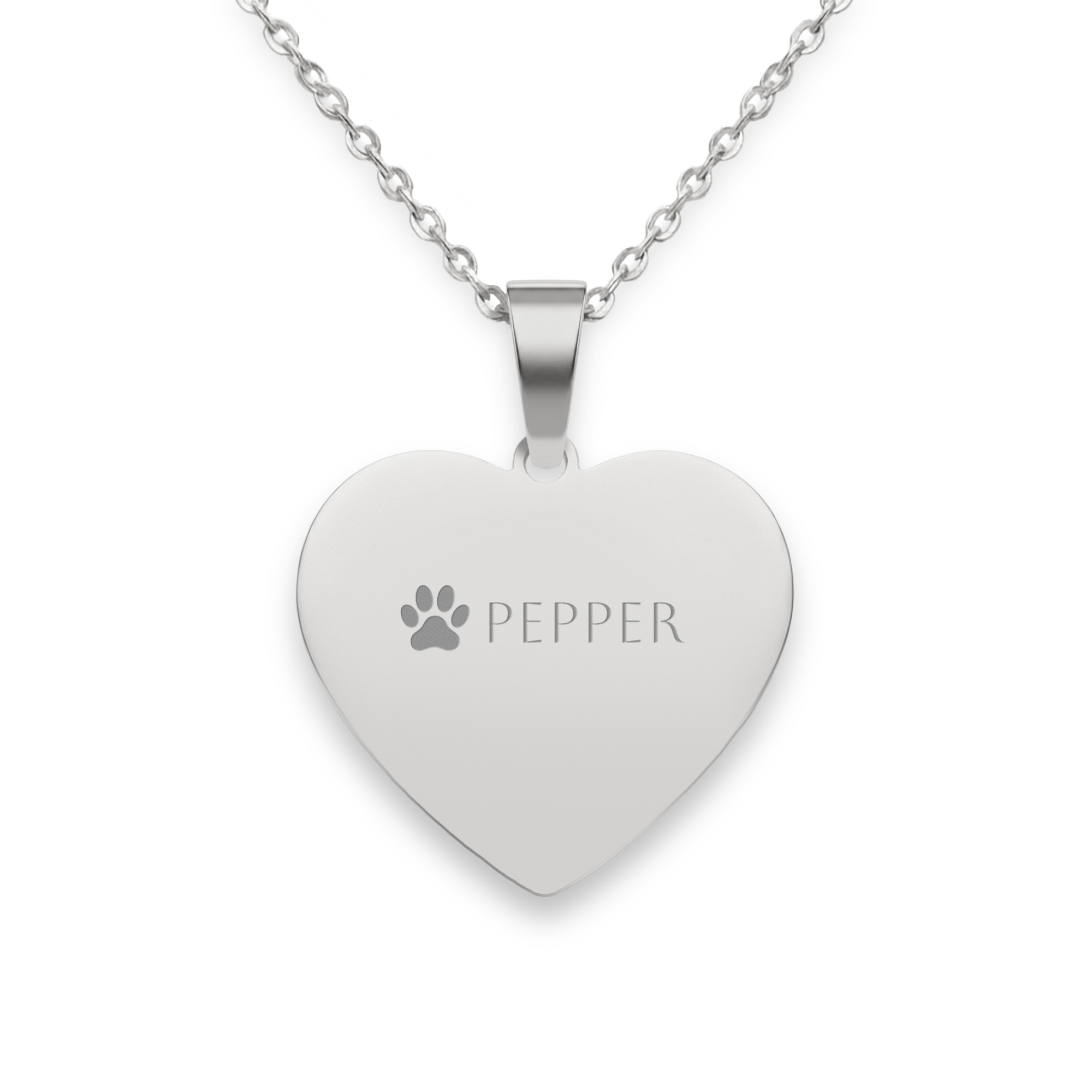 Colar com coração gravado
