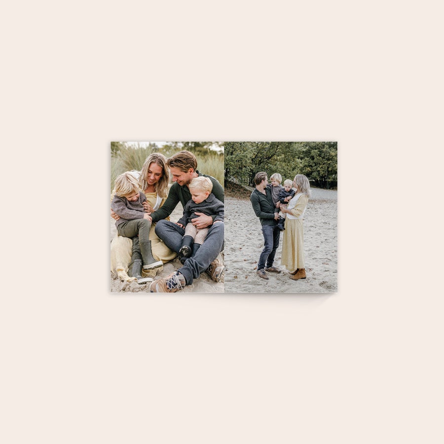 Foto auf Holz Ihr Foto auf Holz, mit einer Familie am Strand in zwei Ansichten bedruckt, zeigt eine personalisierbare Wanddekoration.