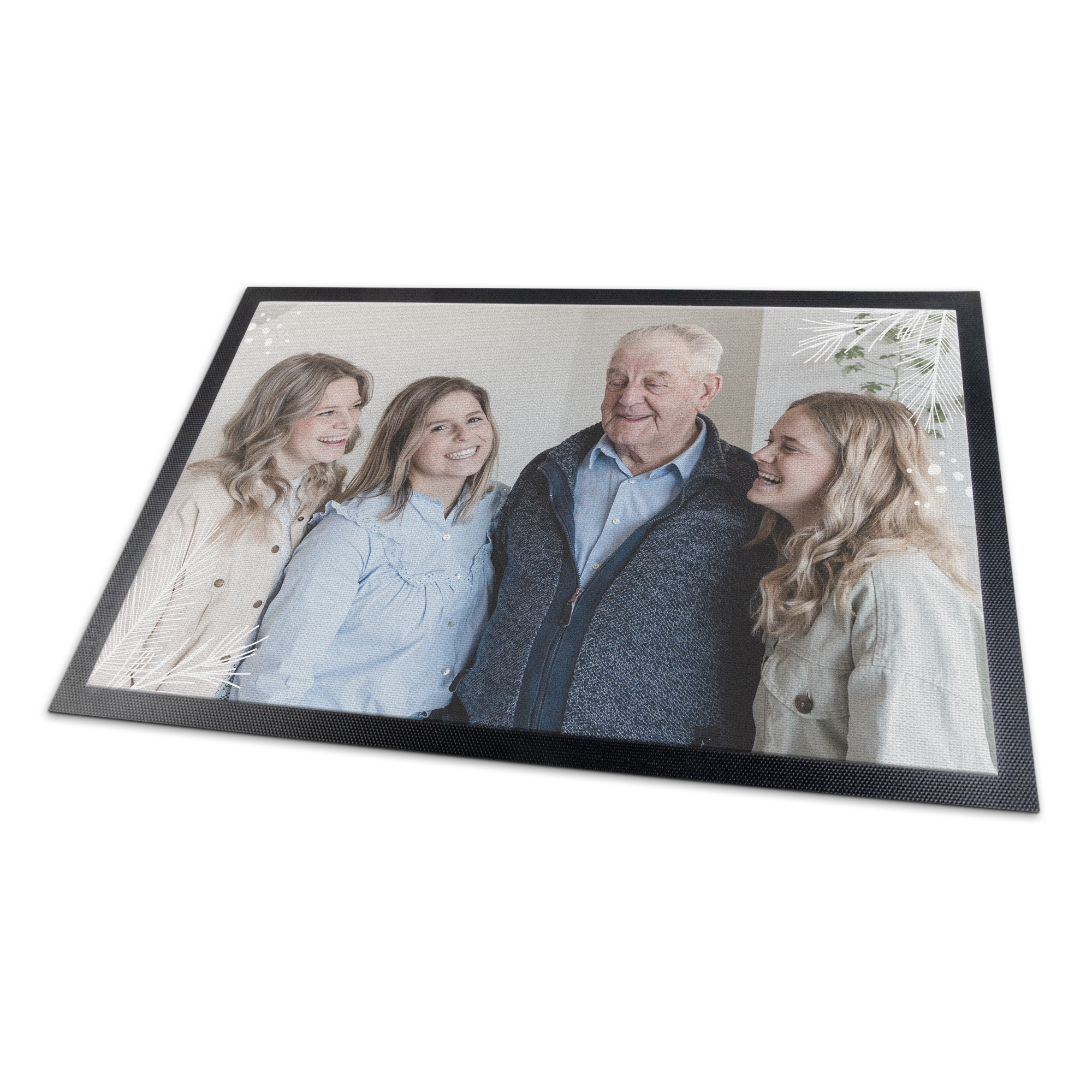Personalisierte Fußmatte mit einem Foto einer Familie, bedruckt mit winterlichen Pflanzenmustern.