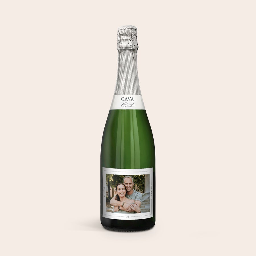 Personalised Wine Gift - Cava Palau Gazo Brut Cava Palau Gazo sparkling wine in a green bottle with a personalised label featuring a photo of a couple
