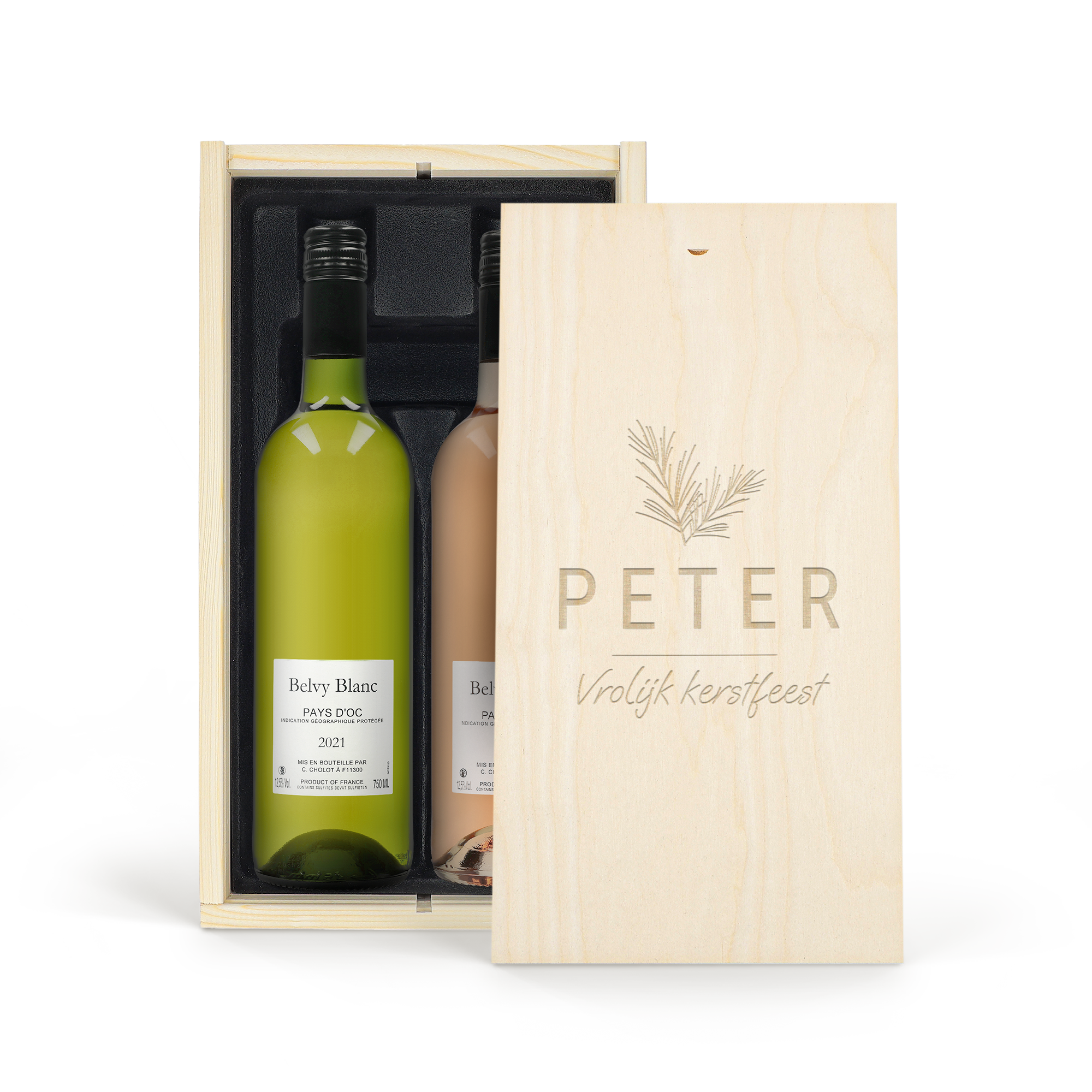 Luxe Belvy wijnpakket met witte en rosé wijn in een gepersonaliseerde houten kist, gegraveerd met "PETER Vrolijk kerstfeest"
