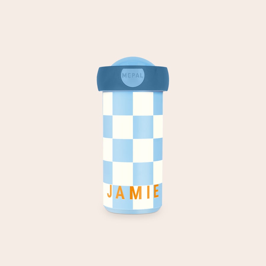 Personalised school cup - Mepal Personalized Mepal Campus school cup with blue and white checkered pattern printed with the name Jamie