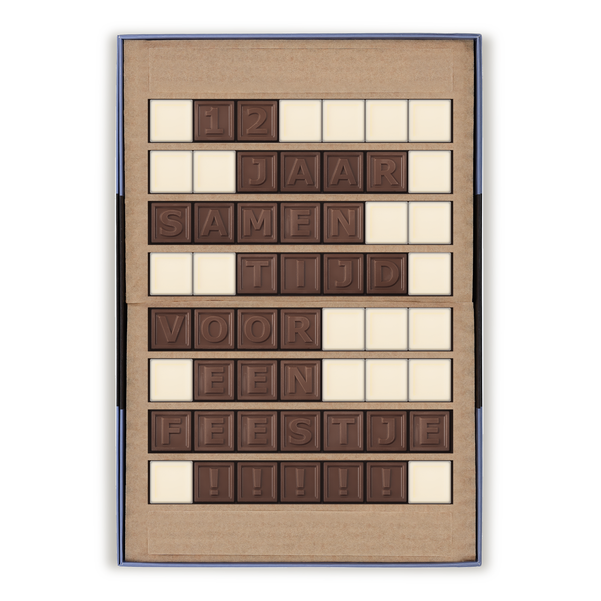 Gepersonaliseerd chocotelegram met de boodschap "12 JAAR SAMEN TIJD VOOR EEN FEESTJE!!!" van melk- en witte chocolade blokjes