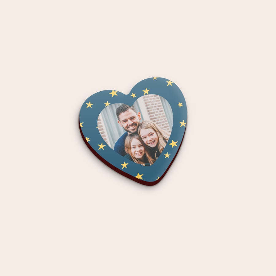 Ímanes Personalizados Íman divertido em forma de coração com foto personalizada de família e estrelas impressas.