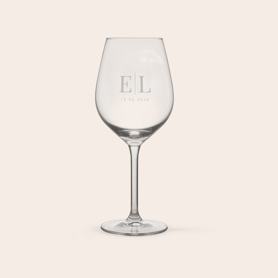 Oferta Aperol Spritz Taça de vinho gravada com as iniciais "EL" e a data "12.06.2024" para um presente personalizado de Aperol Spritz.