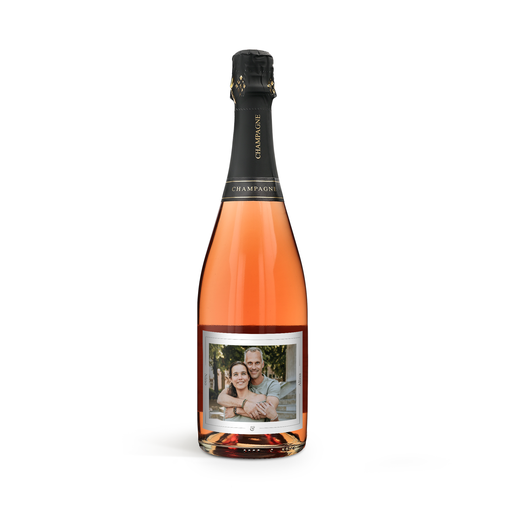 Personalisierter Rosé Champagner mit eigenem Etikett, bedruckt mit einem Foto des Paares Nino & Alroa.