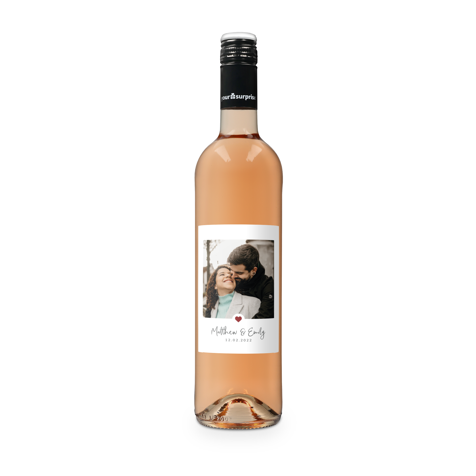 Bottiglia di vino rosé Maison de la Surprise con etichetta personalizzata con foto di coppia, nomi e data.