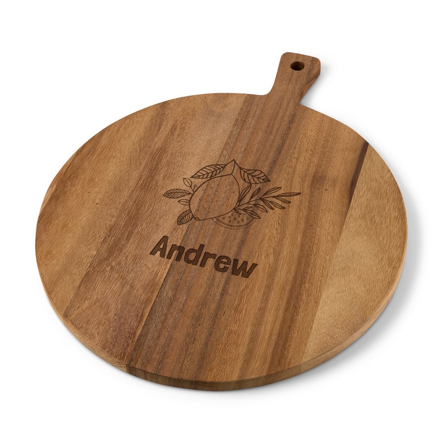 Engraved wooden serving platter Engraved wooden serving platter