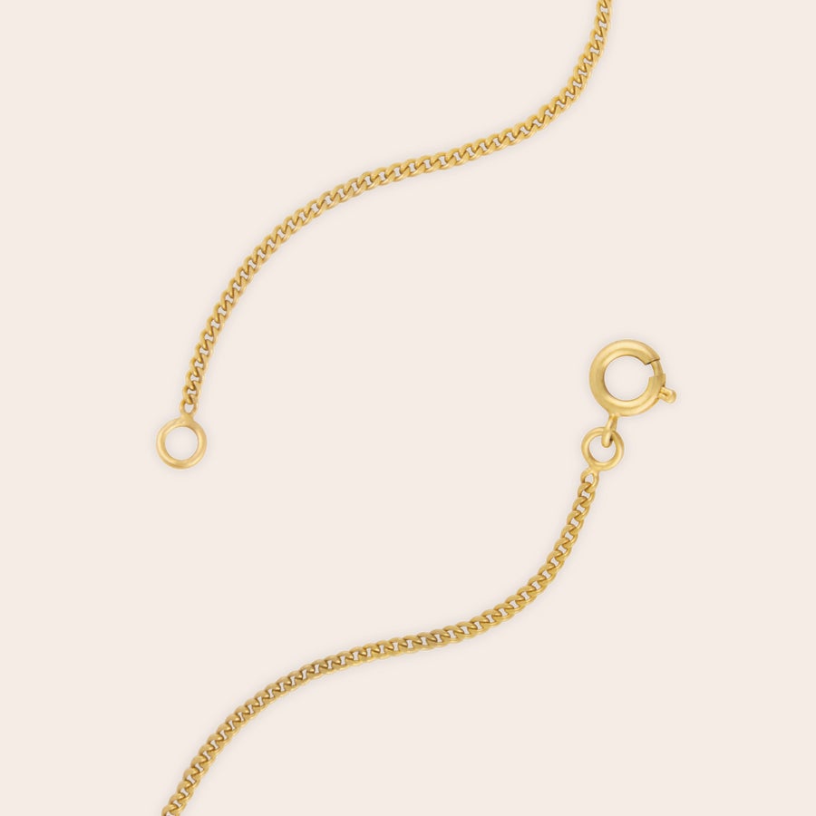 Collar con colgante cuadrado Cadena de oro delgada con broche de anillo de resorte para un colgante grabado con foto y texto.