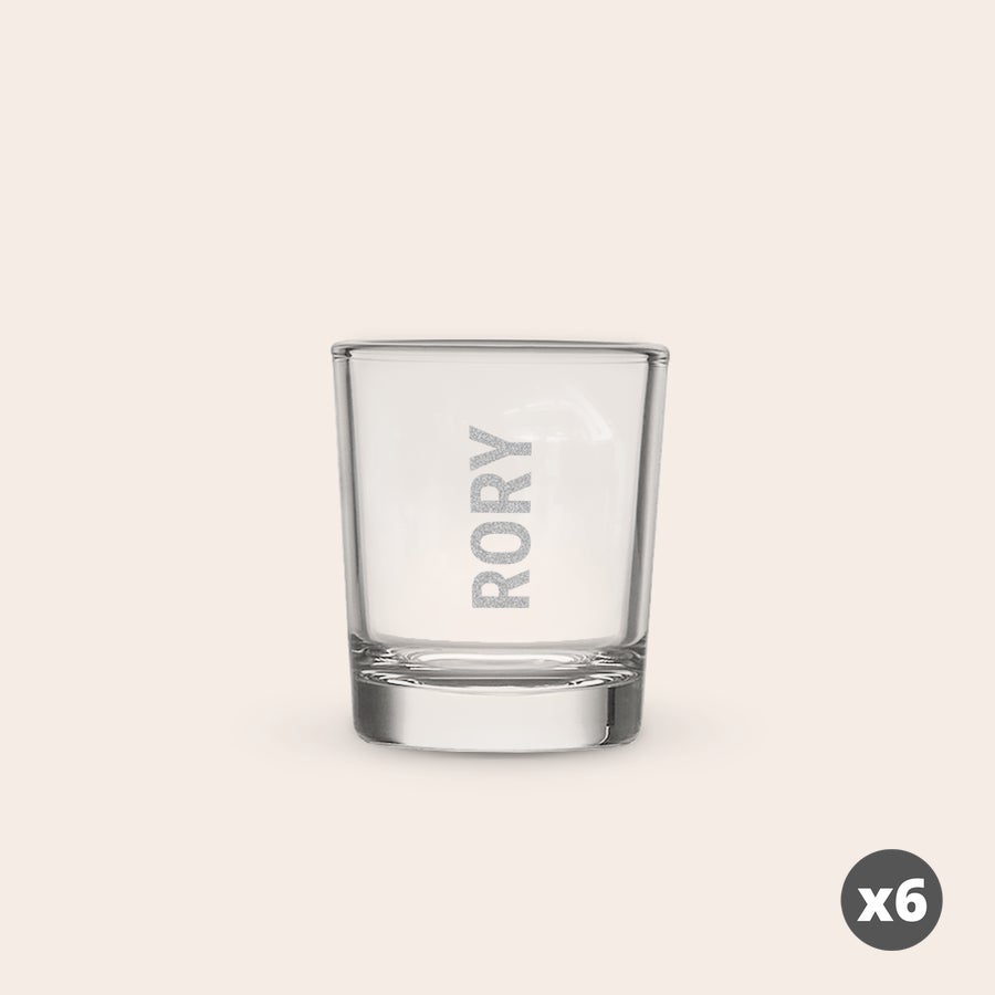 Gravírované štamprlíky Personalizovaná sklenice na panáky se jménem Rory, gravírovaná, ideální na párty.
