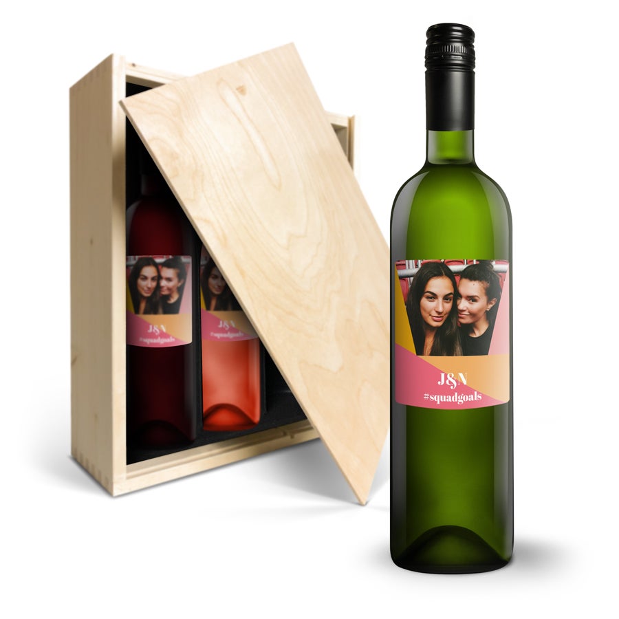 Wijnpakket met bedrukt etiket - Merlot, Syrah en Sauvignon Blanc Wijnpakket met bedrukt etiket - Merlot, Syrah en Sauvignon Blanc