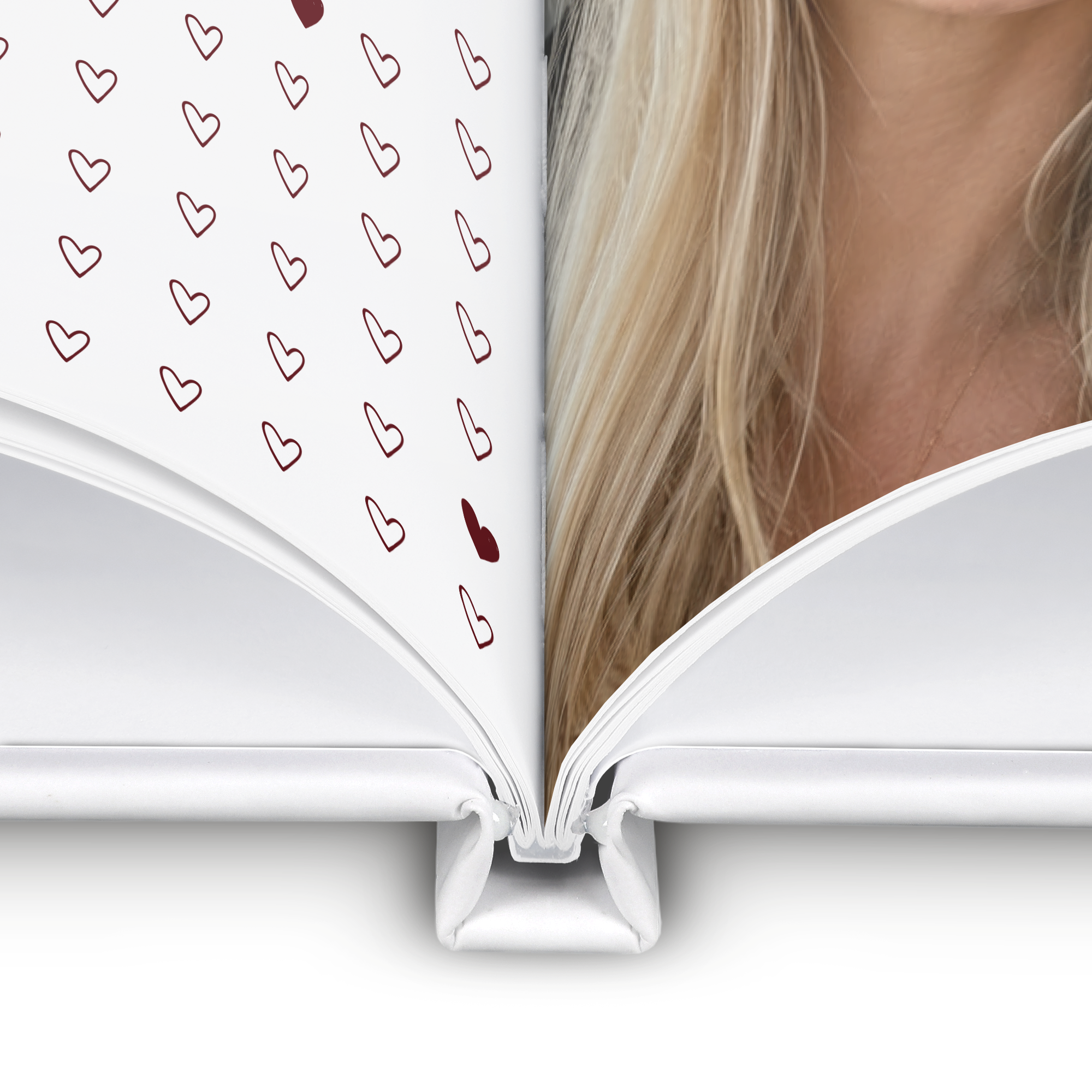 Álbum de fotos personalizado - 29,5 x 29,5 cm - Tapa dura - Amor - a partir de 28 páginas. Diseño con patrón de corazones y foto impresa personalizable.