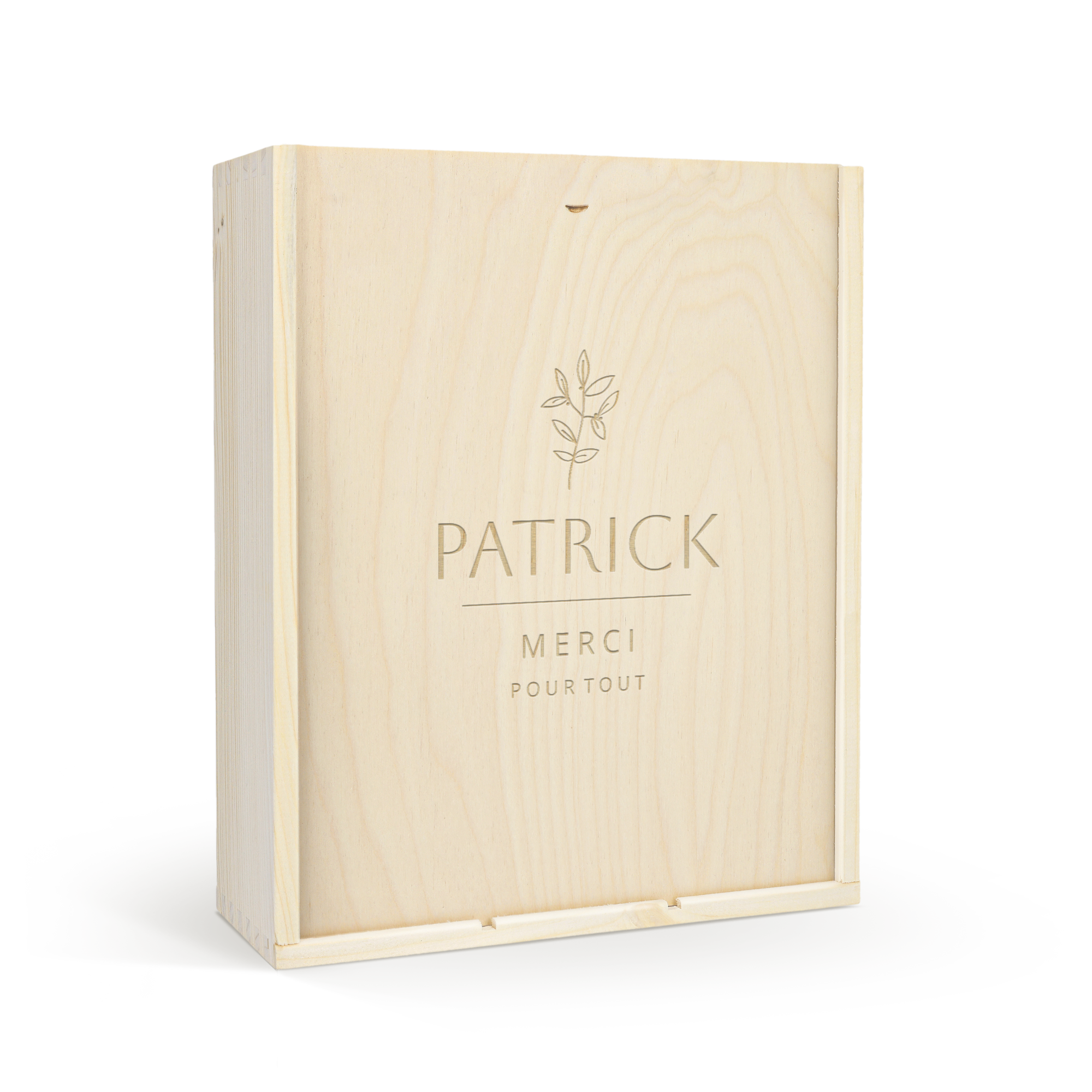Coffret cadeau 3 bouteilles de Maison de la Surprise en bois clair, gravé avec le prénom Patrick et un motif feuille