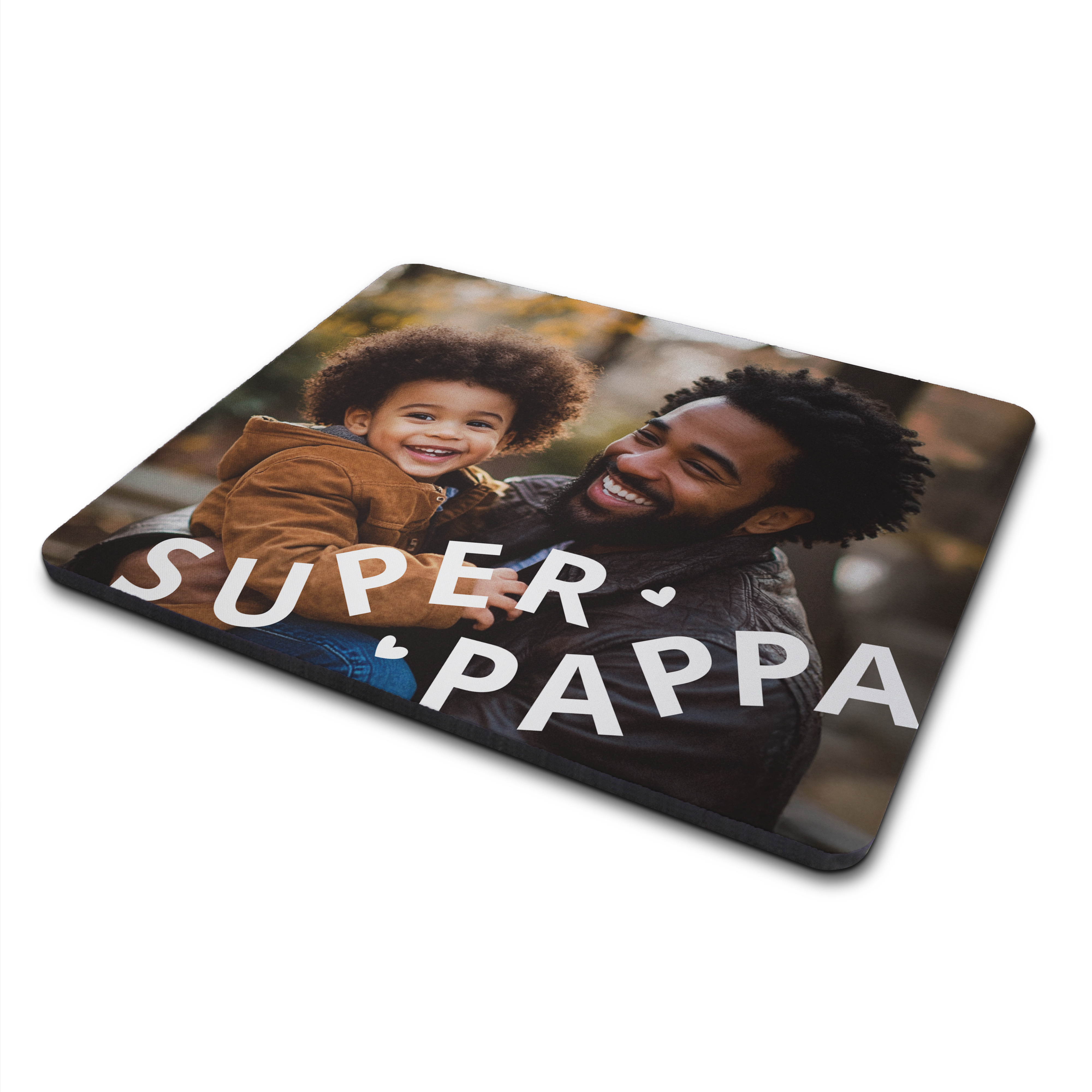 Personlig musmatta 23x19 cm med tryckt foto av en man som håller ett barn och texten Super Pappa, perfekt att anpassa med egen bild.